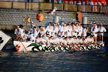 Tenjin Matsuri