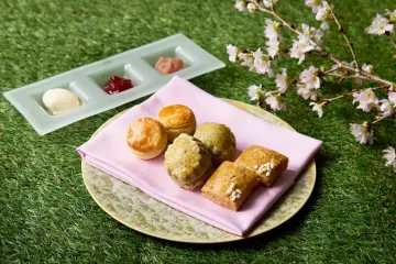 Spring Afternoon Tea with the Scent of Sakura